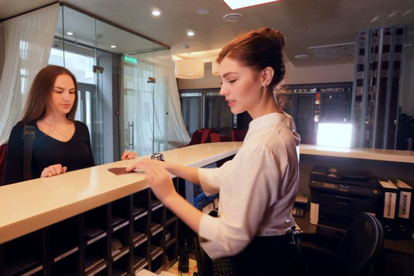 Quốc gia châu Âu được đánh giá là nhân viên khách sạn thân thiện nhất