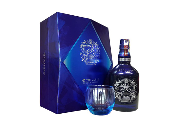 Rượu Chivas 18