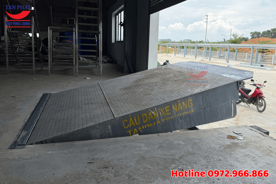 Lắp đặt 06 sàn nâng tự động 6 tấn tại Phú Thọ