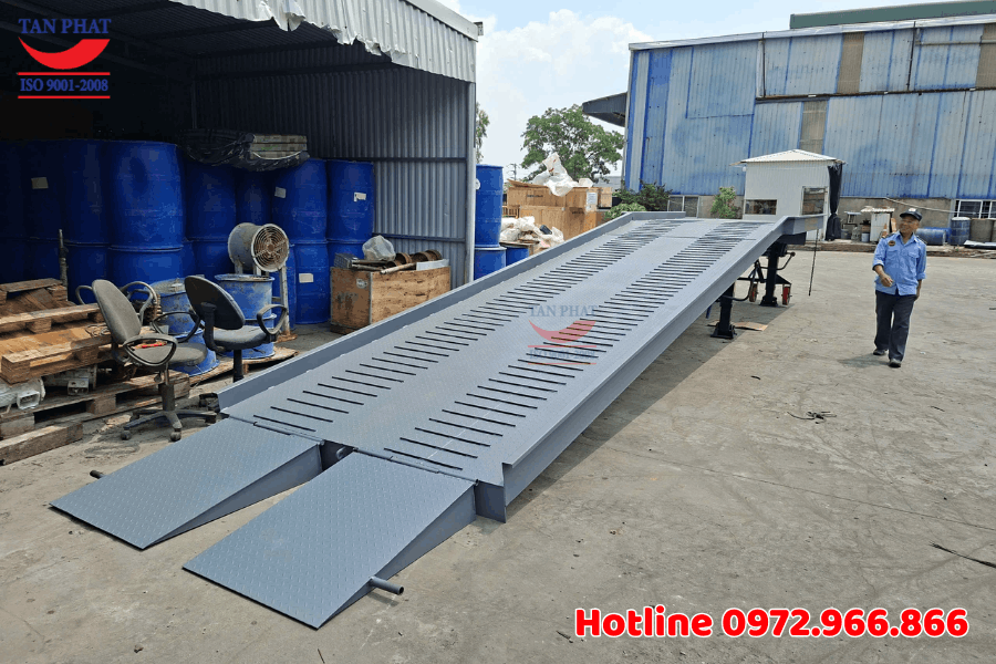 Bàn giao cầu xe nâng 8 tấn tại Quốc Oai, Hà Nội