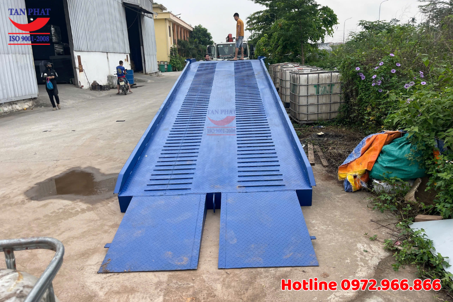 Hoàn thành dự án cầu dẫn container 8 tấn tại Hà Nội