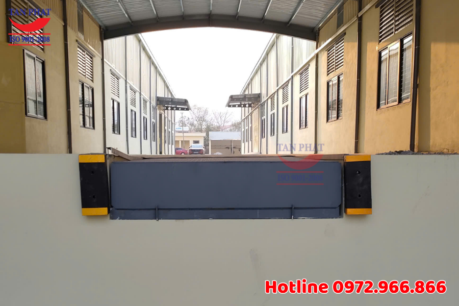 Sàn nâng thủy lực 15 tấn lắp tại Hà Nội