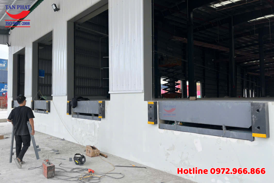 Hoàn thành dự án lắp đặt 12 hệ thống Dock Leveler tại Hải Phòng