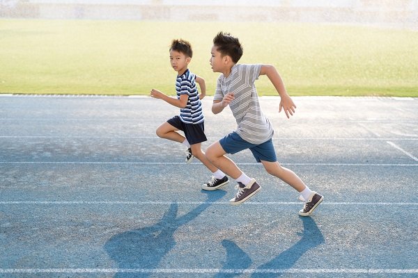 Chạy bộ có lợi ích gì đối với cơ thể? 7 tác dụng của chạy bộ buổi sáng