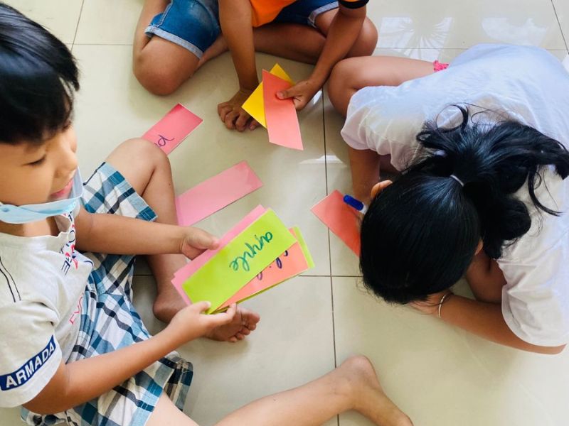 VÌ SAO NÊN DẠY TIẾNG ANH CHO BÉ TỪ SỚM?