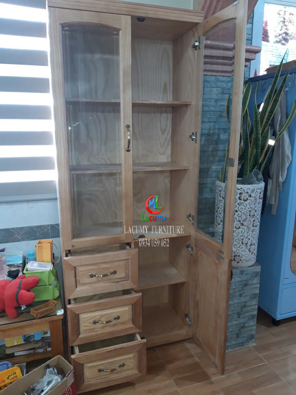 TỦ TRƯNG BÀY GỖ TẦN BÌ (SỒI NGA) 0.8M - TTB01