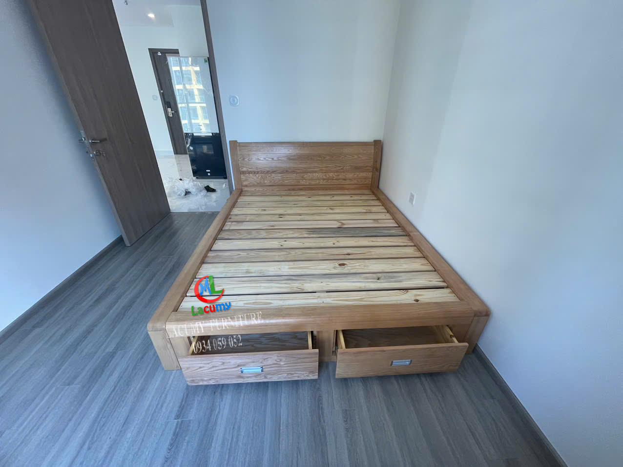 GIƯỜNG KIỂU NHẬT ĐẦU GIƯỜNG RON THẲNG GỖ TẦN BÌ (SỒI NGA) HK ĐUÔI -GN06(1m8)