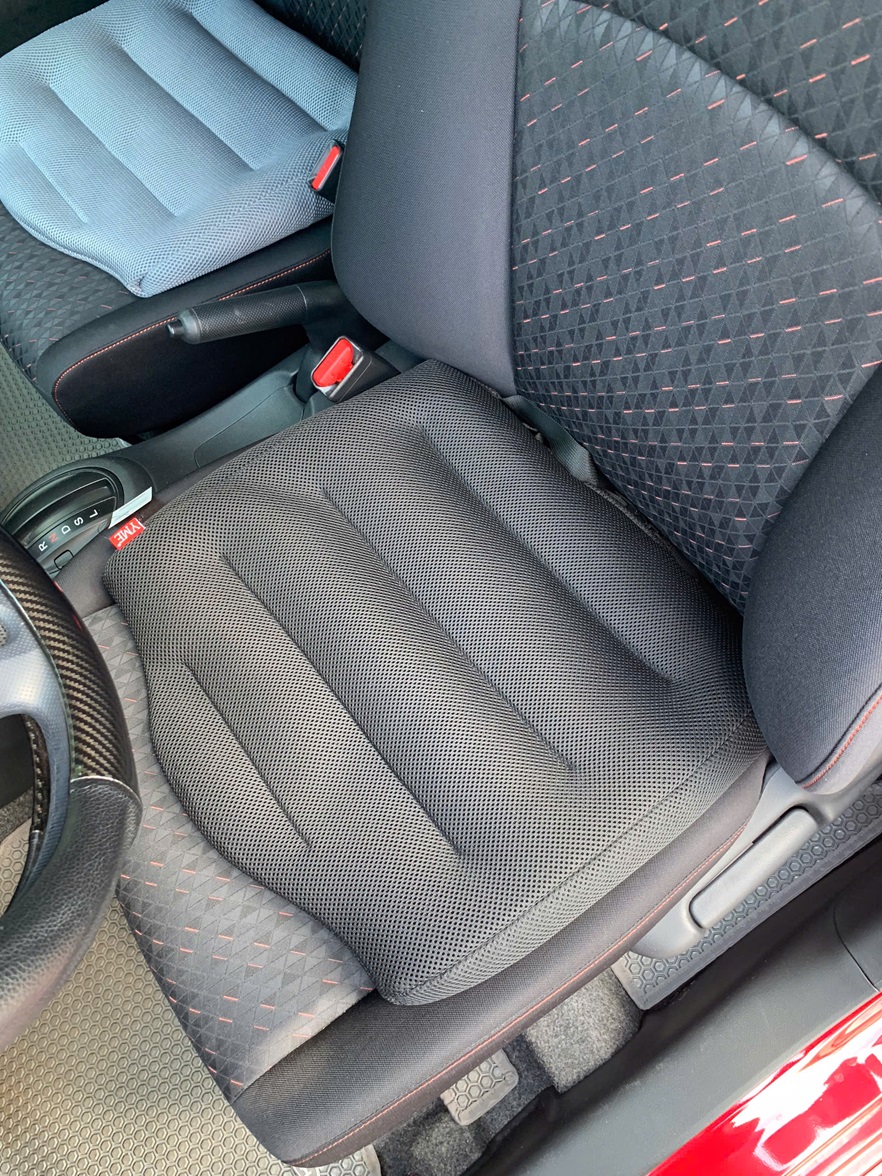 Đệm lót ghế ngồi ô tô cao cấp YD3 - nâng chiều cao ghế lái, êm mông, thoáng khí