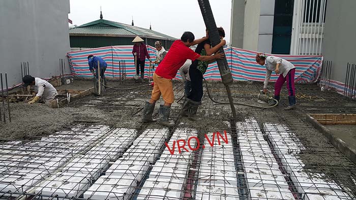 hình ảnh thi công sàn phẳng vượt nhịp lớn công trình nguyễn văn huyên
