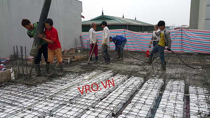 hình ảnh thi công sàn không dẫm công trình nguyễn văn huyên