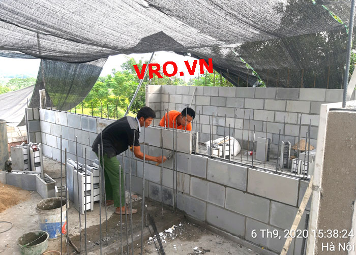 gạch_VRO