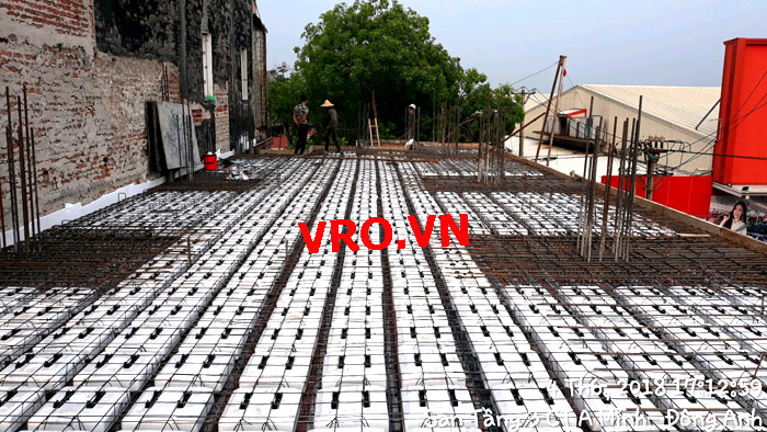 sàn-phẳng-vượt-nhịp-lớn