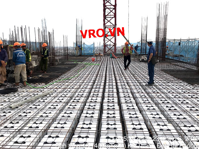 sàn-xốp-sàn-vượt-nhịp-lớn