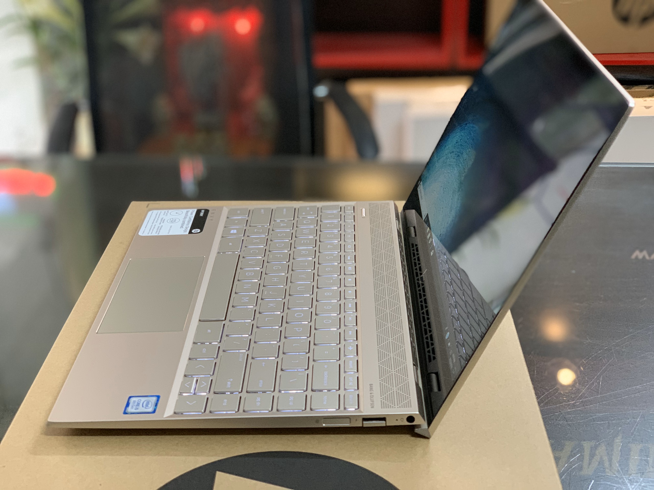 Laptop Mới