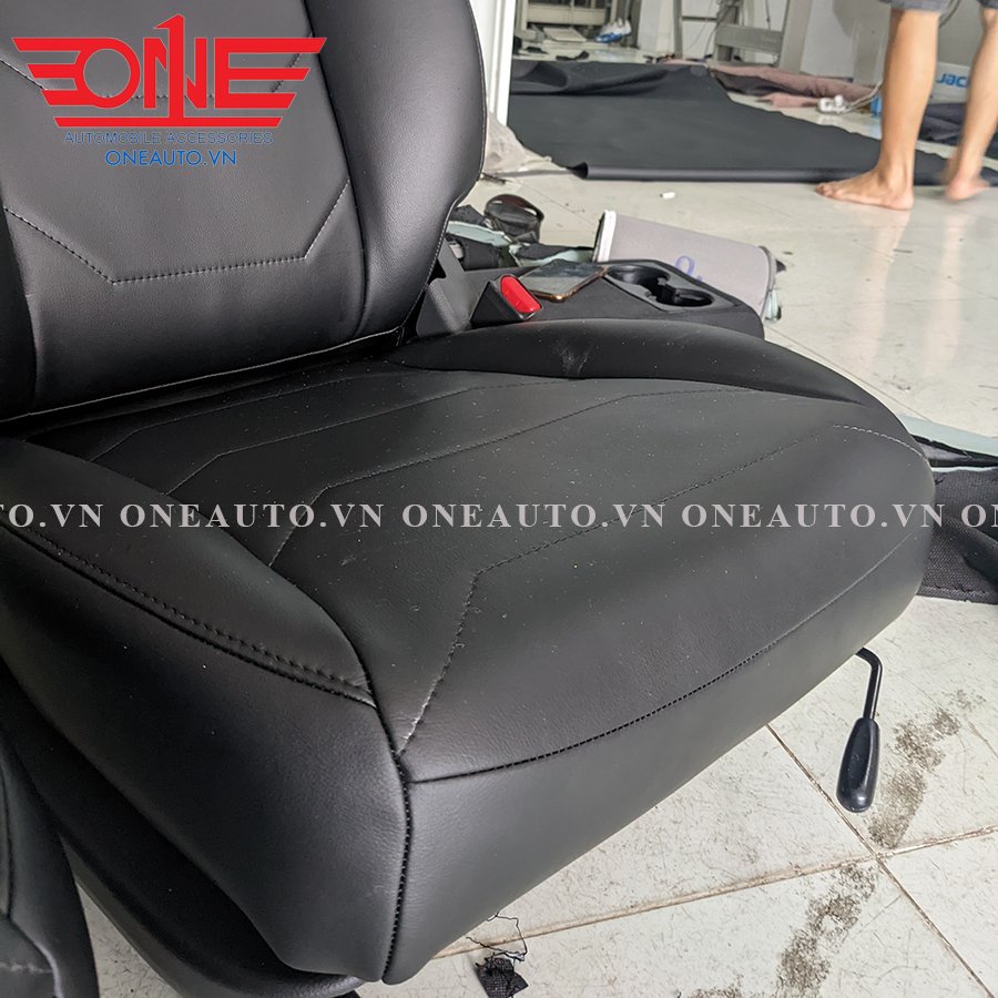 Bọc ghế da ô tô Mitsusbishi Triton tại Biên Hòa