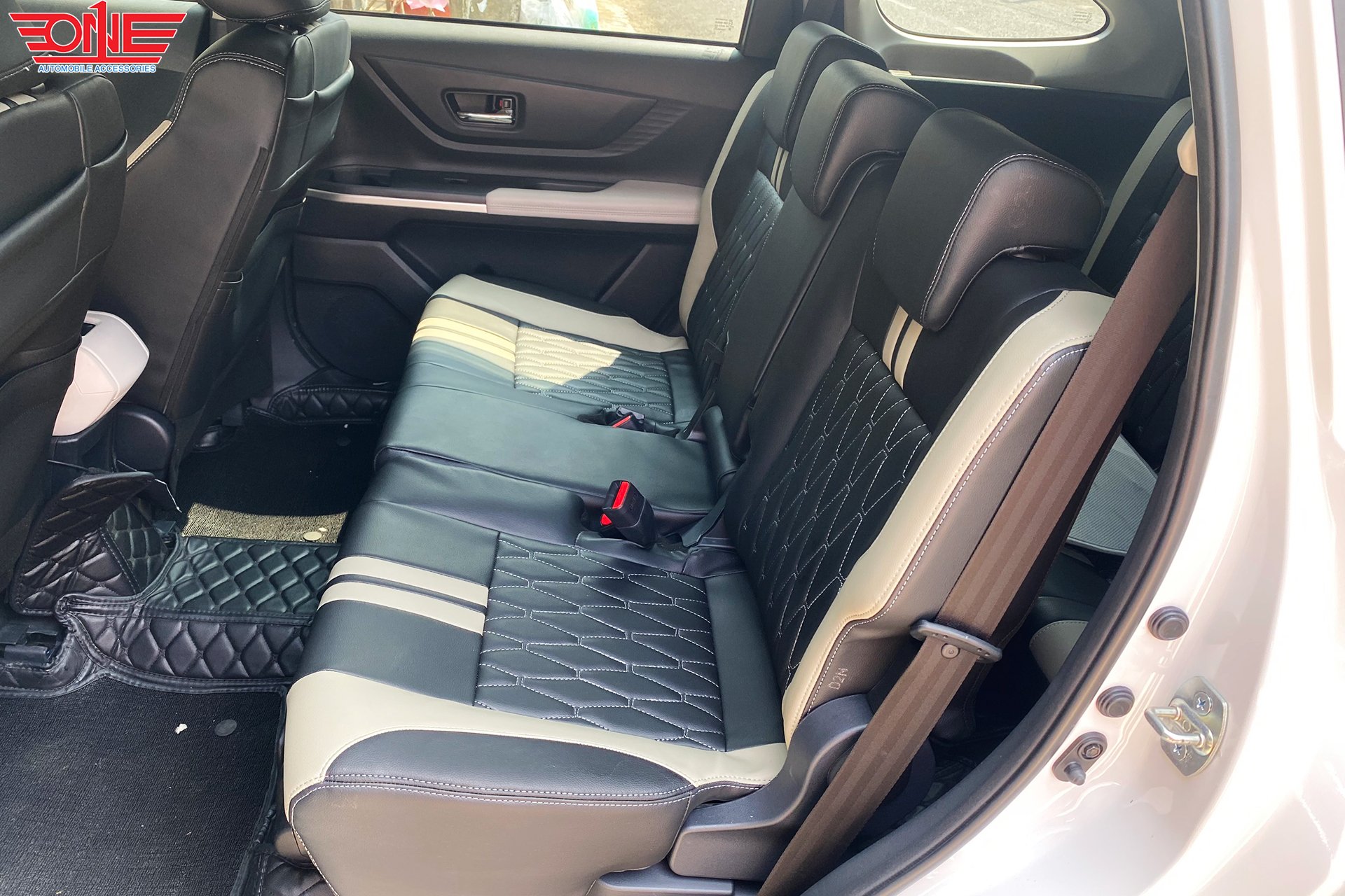 Bọc ghế da Toyota Veloz Cross tại Biên Hòa