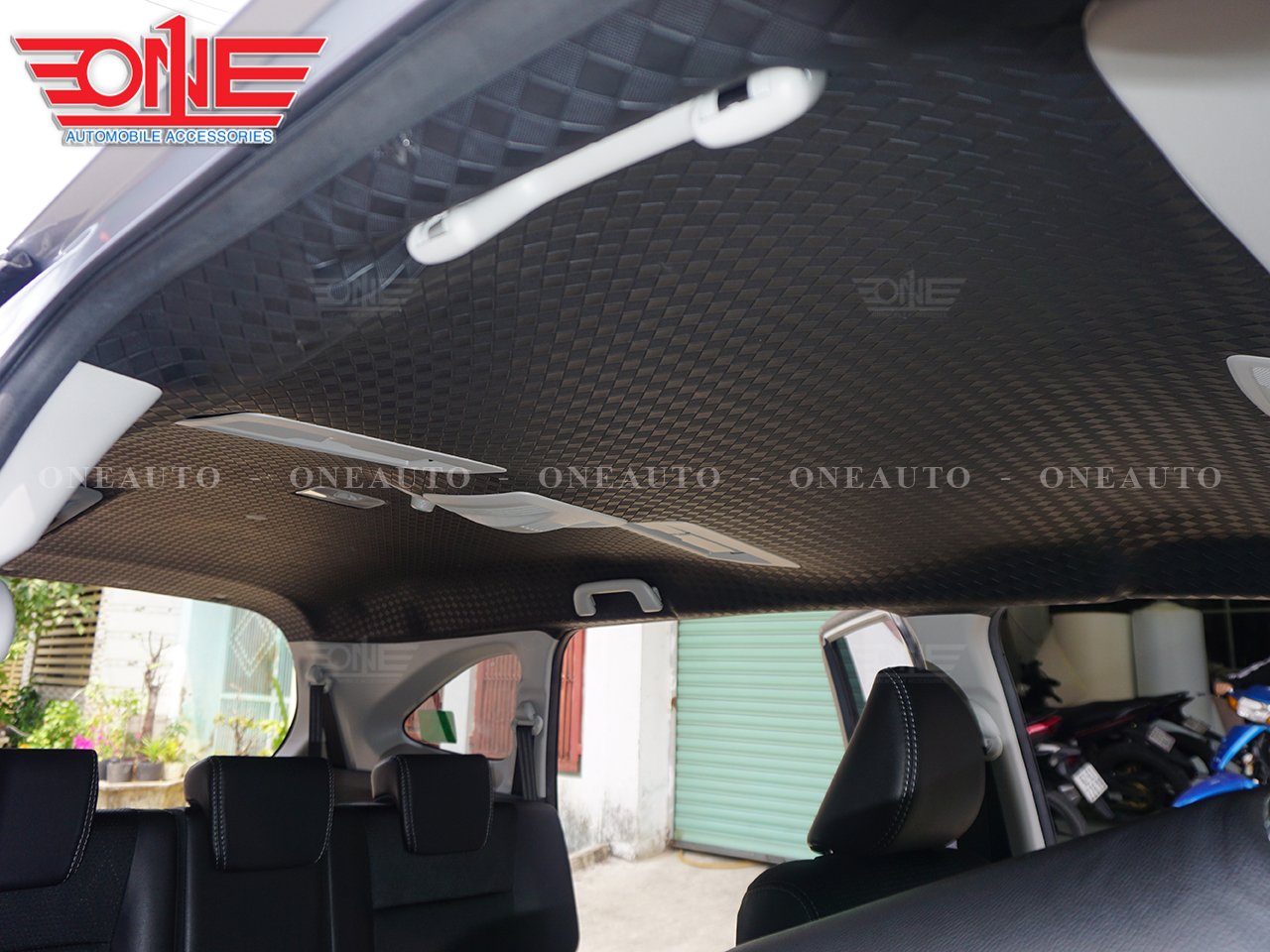 Bọc trần ô tô Toyota Veloz chất liệu da ép hoạ tiết mới nhất !