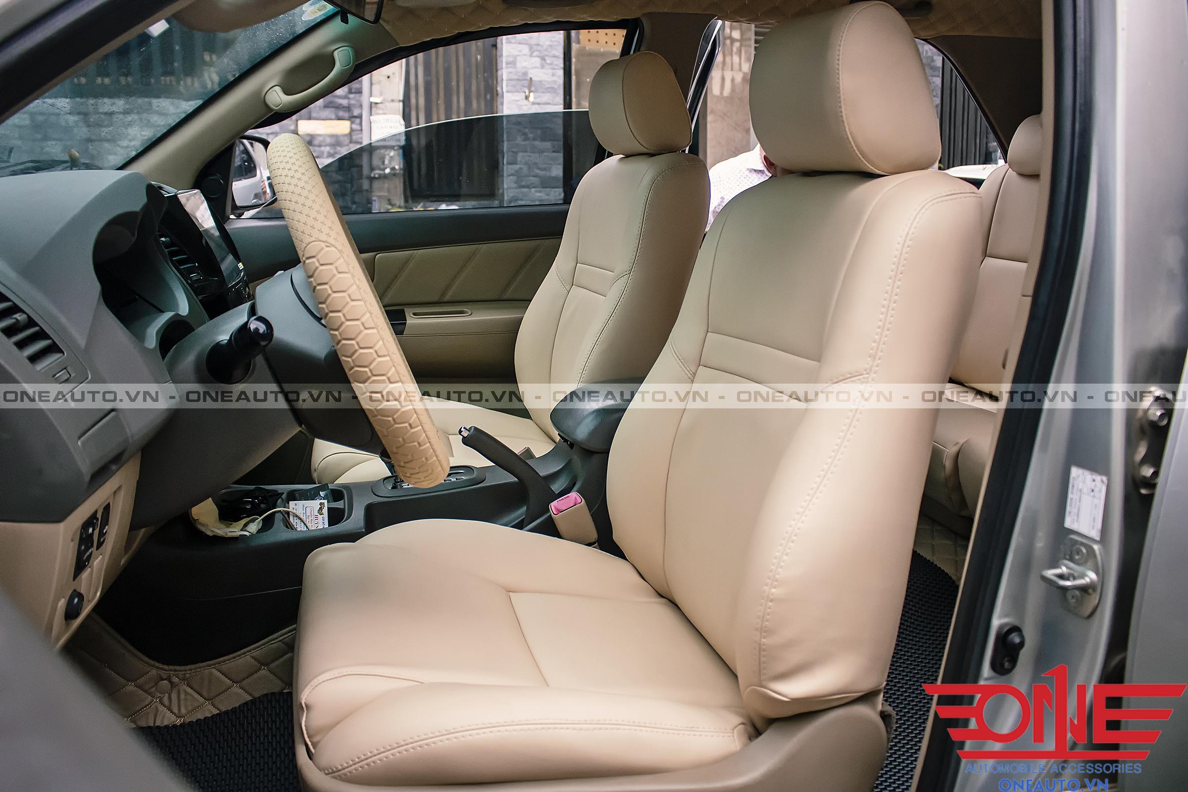 Bọc Ghế Da Ô Tô Toyota Fortuner 2013