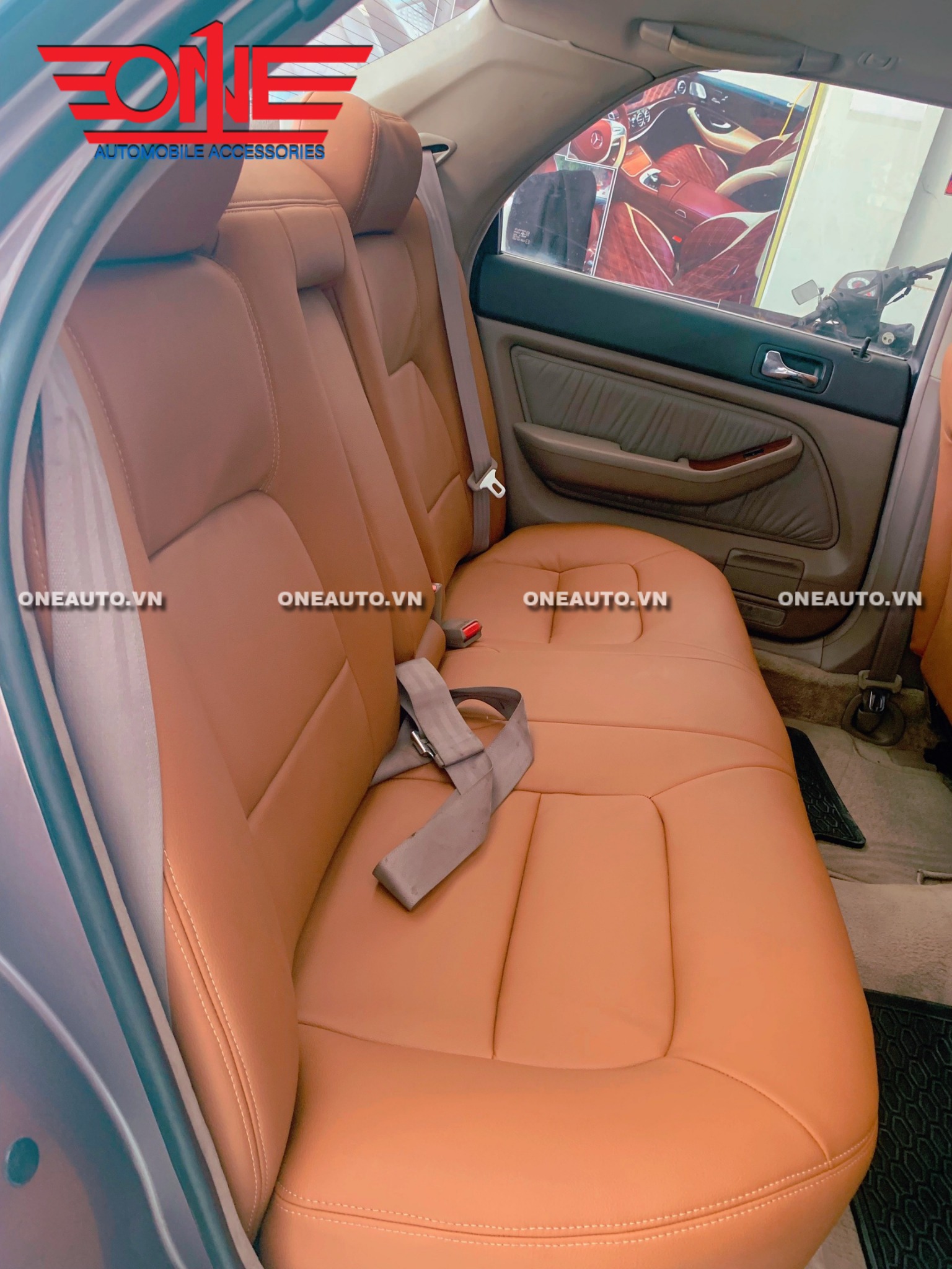 Bọc ghế da ô tô Sacura