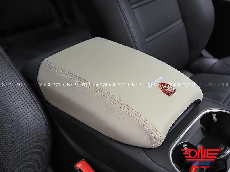 Bọc hộp tỳ tay cao cấp + thêu logo hãng xe cho các dòng xe