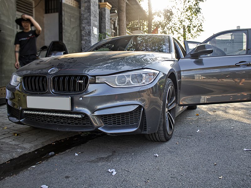 Bọc trần xe ô tô BMW 320i