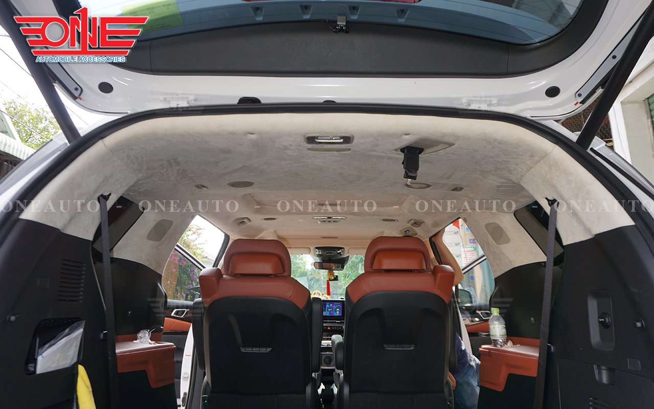 Bọc trần da lộn xe KIA Carnival  tại Biên Hòa
