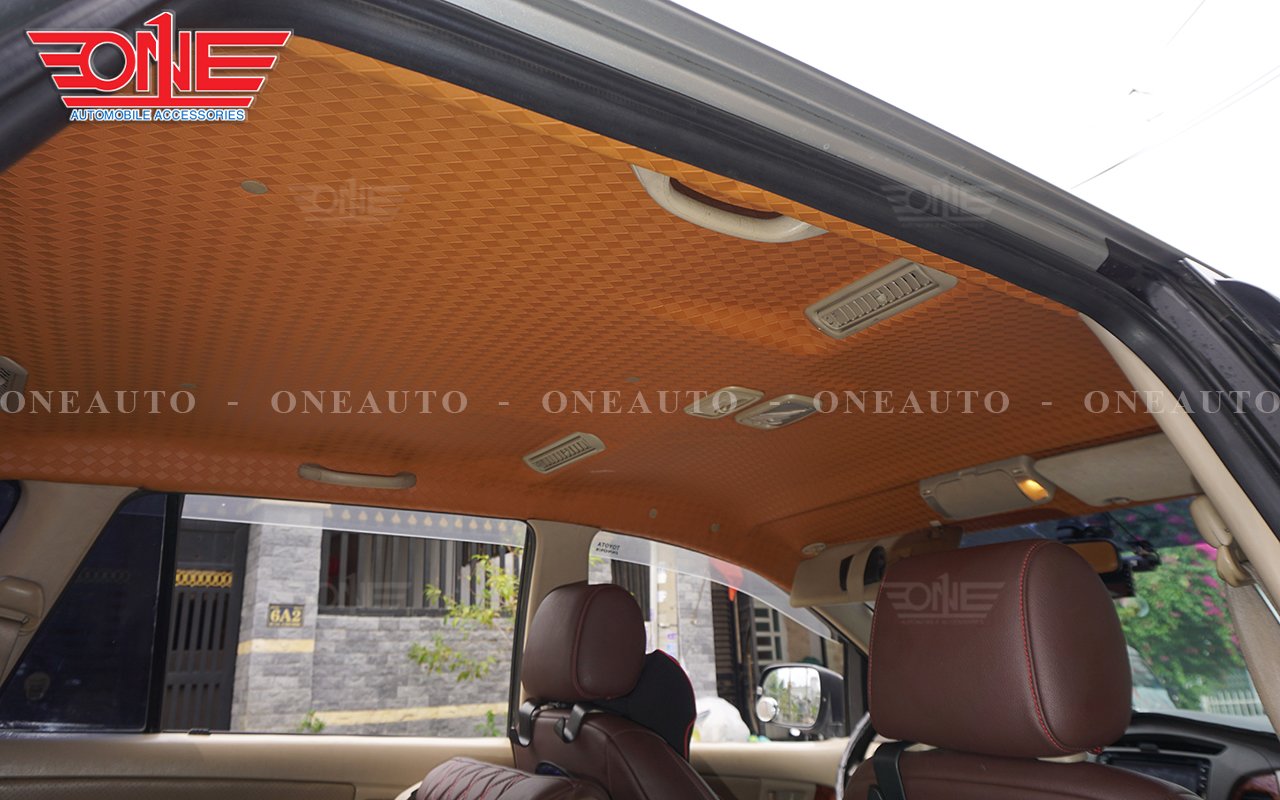 Bọc trần ô tô Toyota Innova chất liệu da vân ép mới nhất !