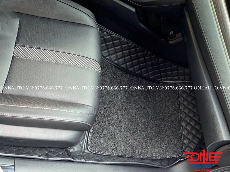 lot-san-honda-civic-2019-ghe-phu
