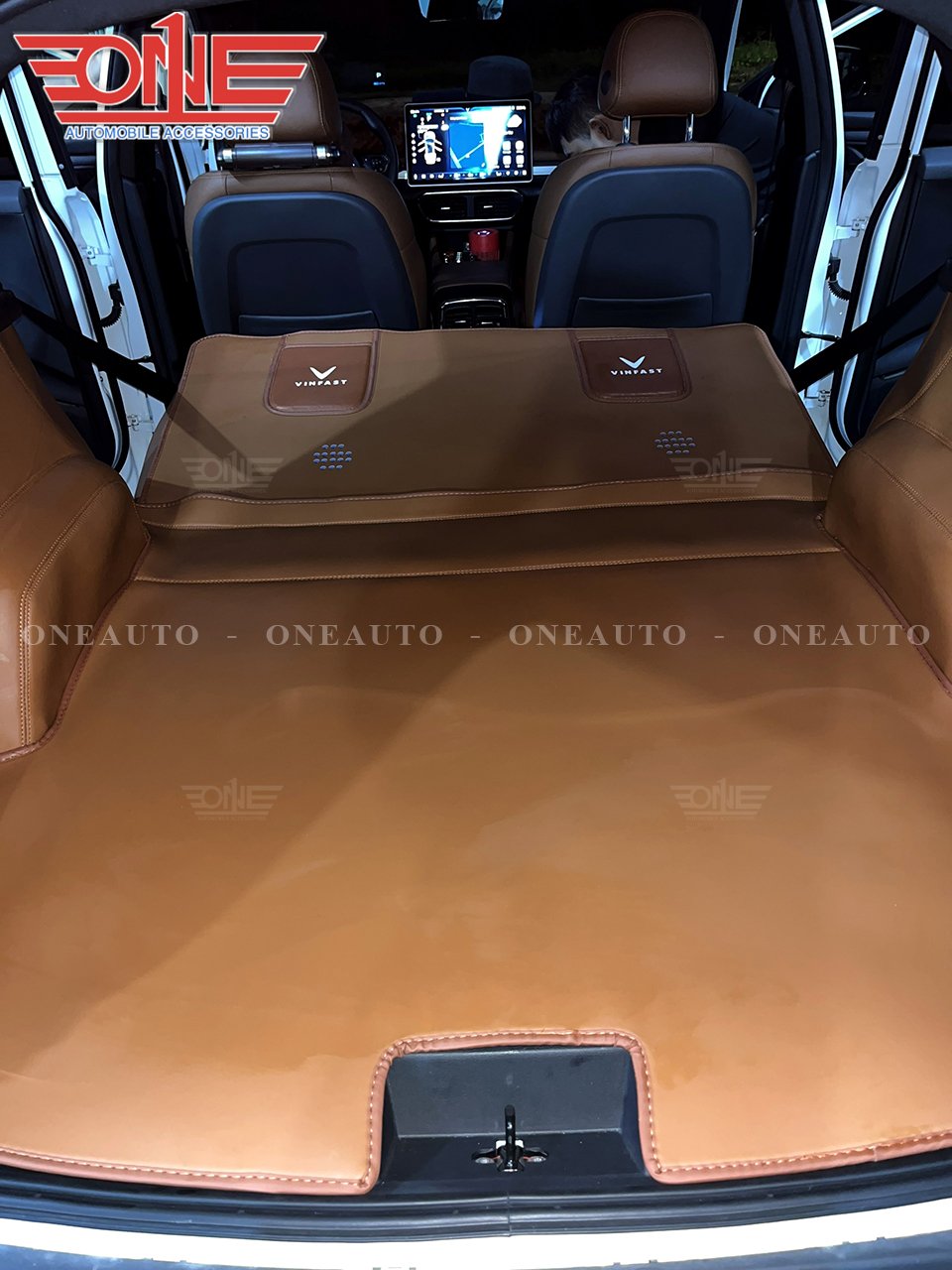 Thảm lót cốp ô tô da 5D Vinfast VF8