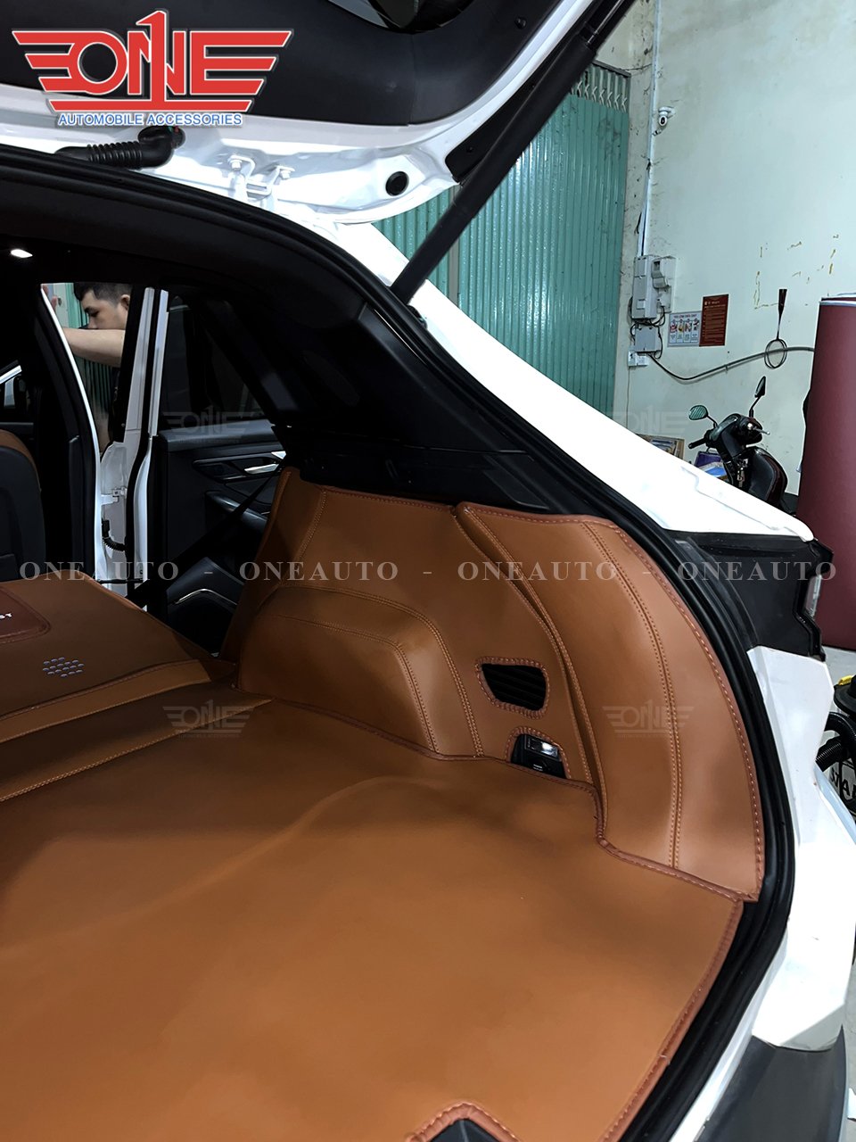 Thảm lót cốp ô tô da 5D Vinfast VF8