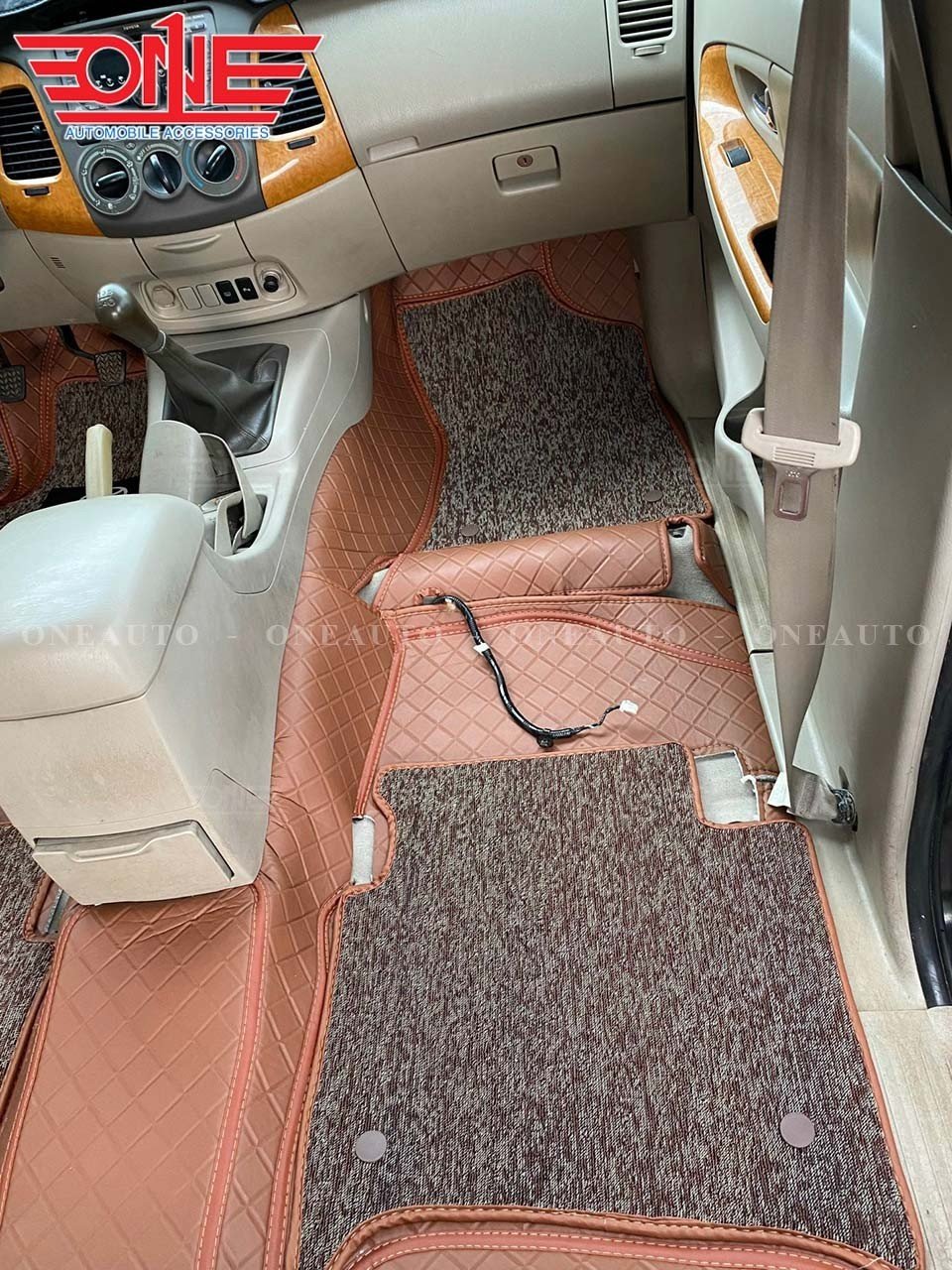 Thảm lót sàn ô tô 360 xe Toyota INNOVA 2006 - 2015