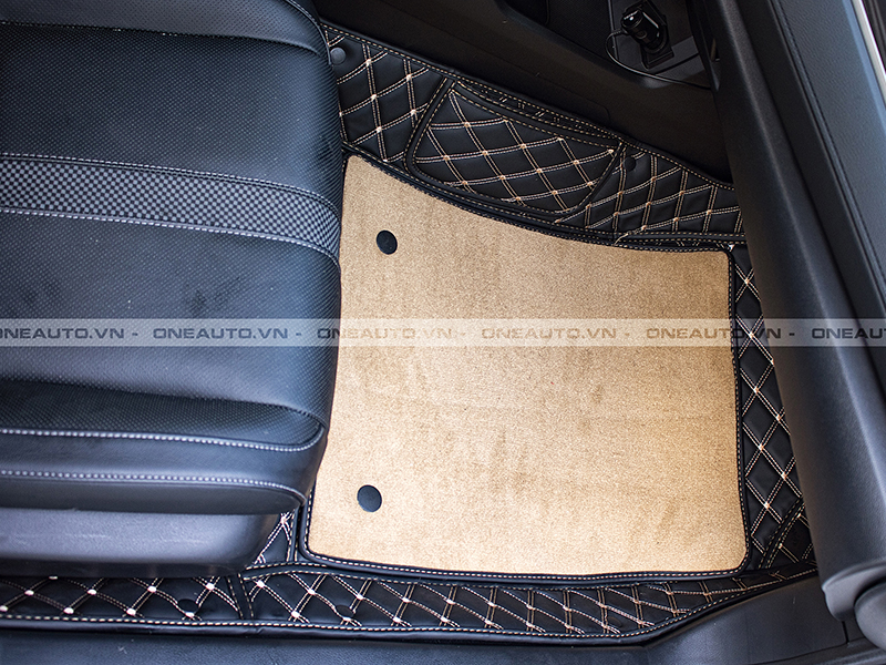 tham-lot-san-honda-civic-2020-ghe-phu-1