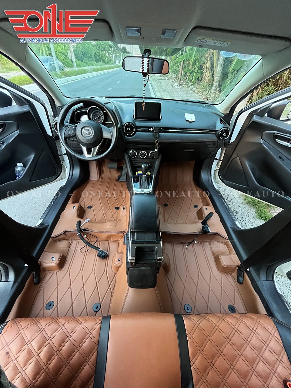 Thảm lót sàn 360 luxury Mazda 2 2019