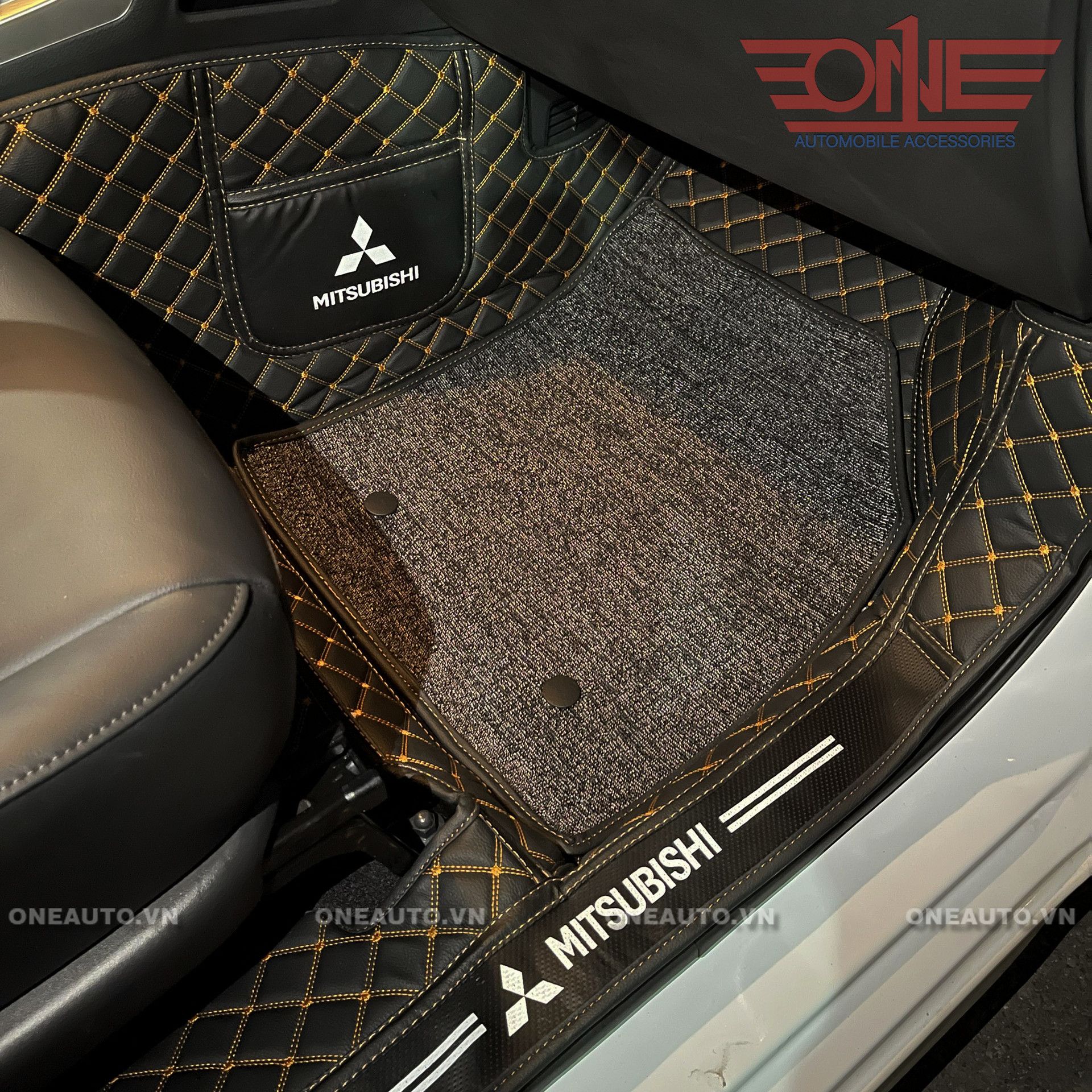 Thảm lót sàn ô tô 8D Mitsubishi Xpander Full viền cửa