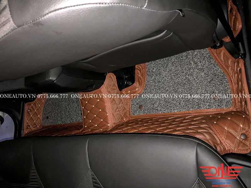 tham-lot-san-oto-ford-focus-2017-ghe-sau