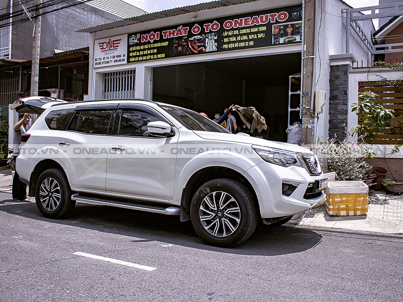 tham-lot-san-oto-nissan-terra-2019-xe