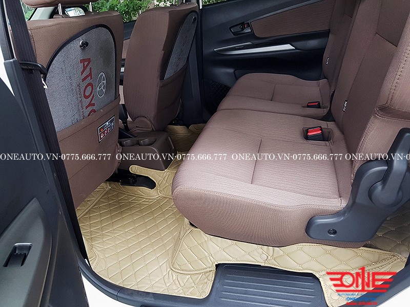 tham-lot-san-oto-toyota-avanza-ghe-sau