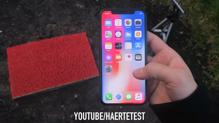 Mua iPhone giá hời 100$ dịp Black Friday, cô gái nhận ngay “quả đắng” khi vừa đập hộp