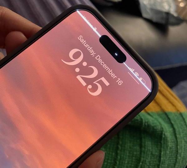 Màn hình iPhone 15 Pro Max bị lỗi đừng chủ quan, để lâu có thể bị thay màn đó!