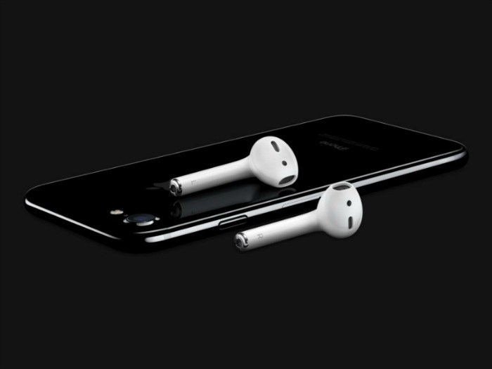Apple chính thức bán ra Apple AirPods