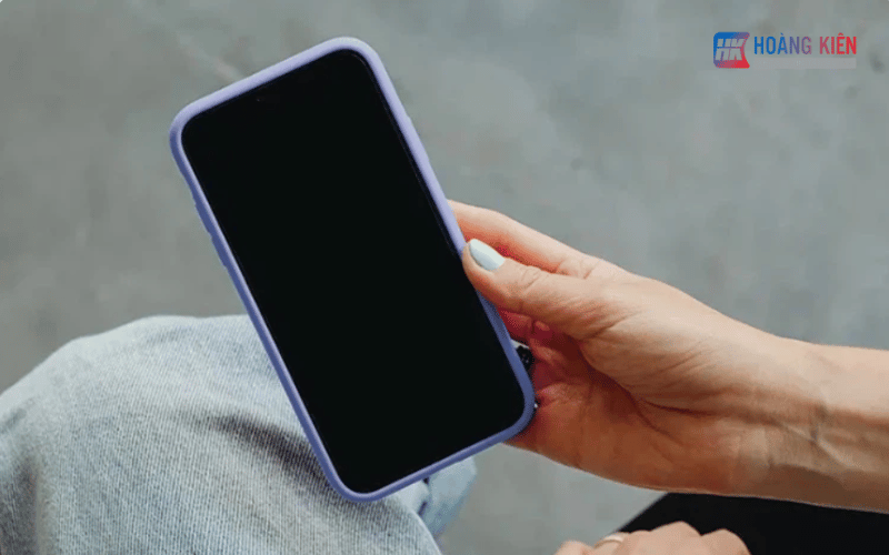 iphone-bi-den-man-hinh-1