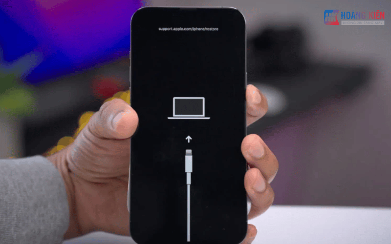 iphone-bi-den-man-hinh