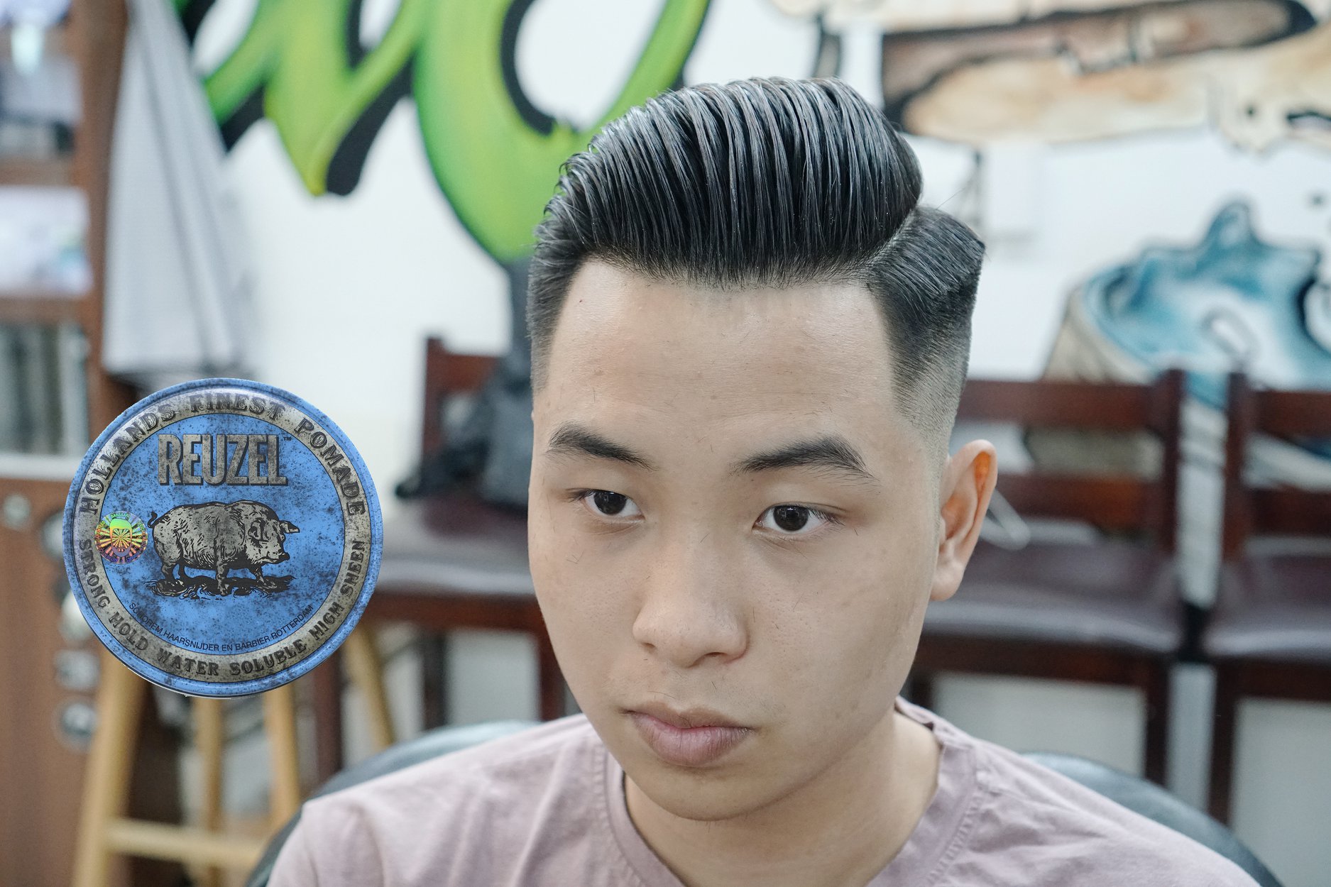 Làm nghề cắt tóc bằng một tay  Cổng Thông Tin Hội Liên hiệp Phụ nữ Việt Nam