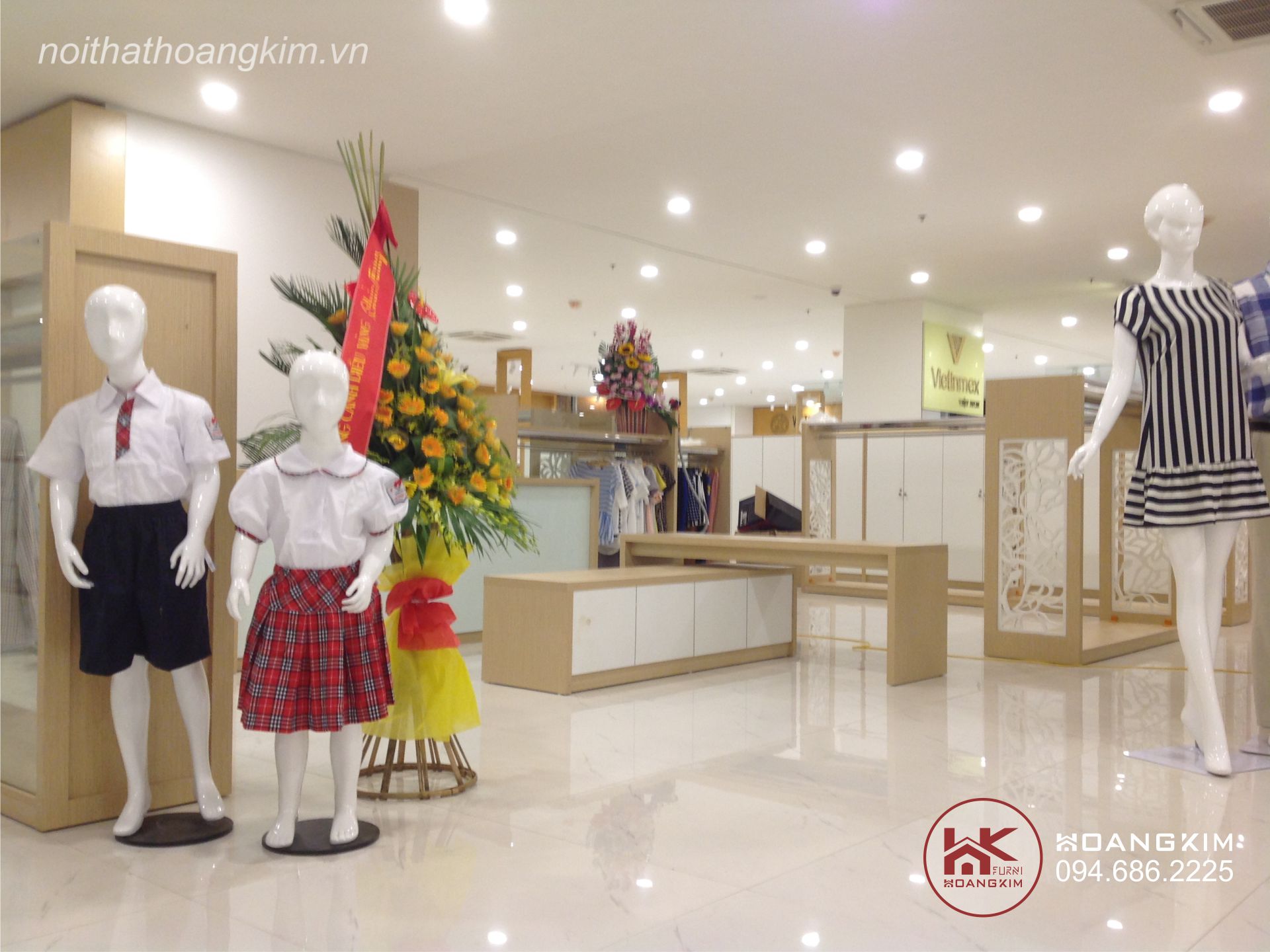 thi công nội thất showroom