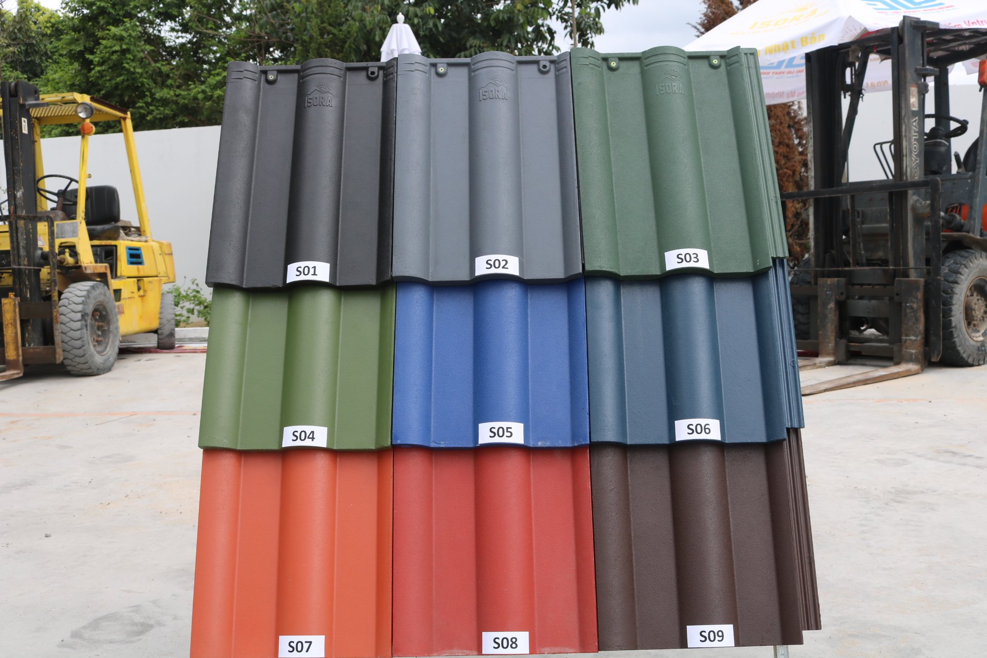Xả kho ngói lợp nhà ISORA giá rẻ ưu đãi tại Bình Dương