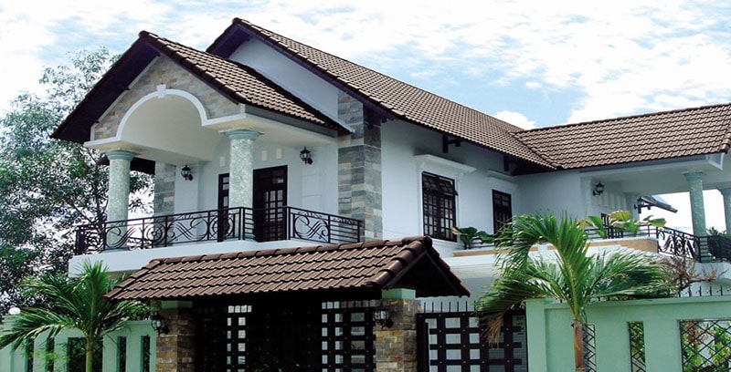 Mẫu nhà ngói nâu đẹp 