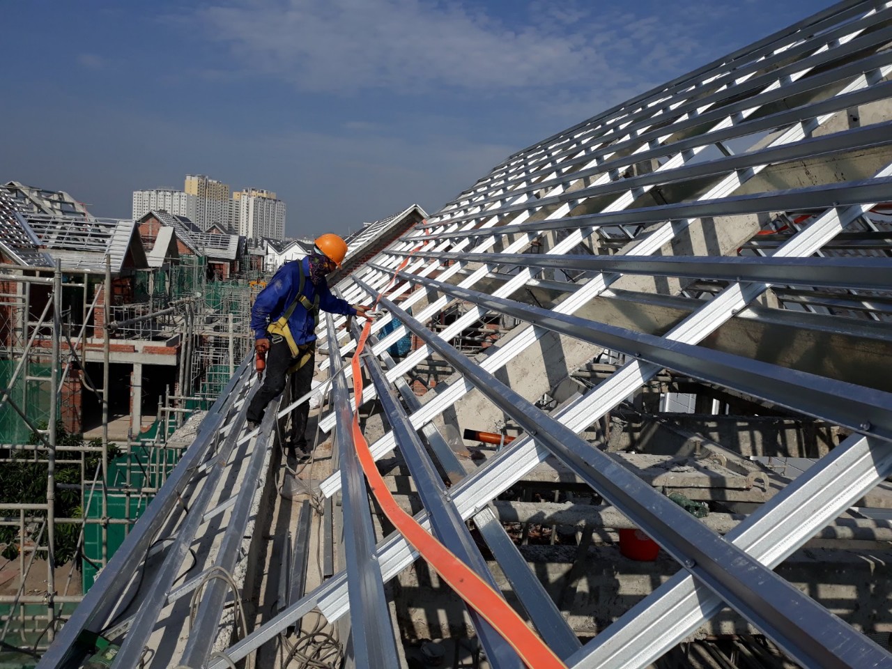 Độ dốc mái thái tính như nào cho chuẩn?