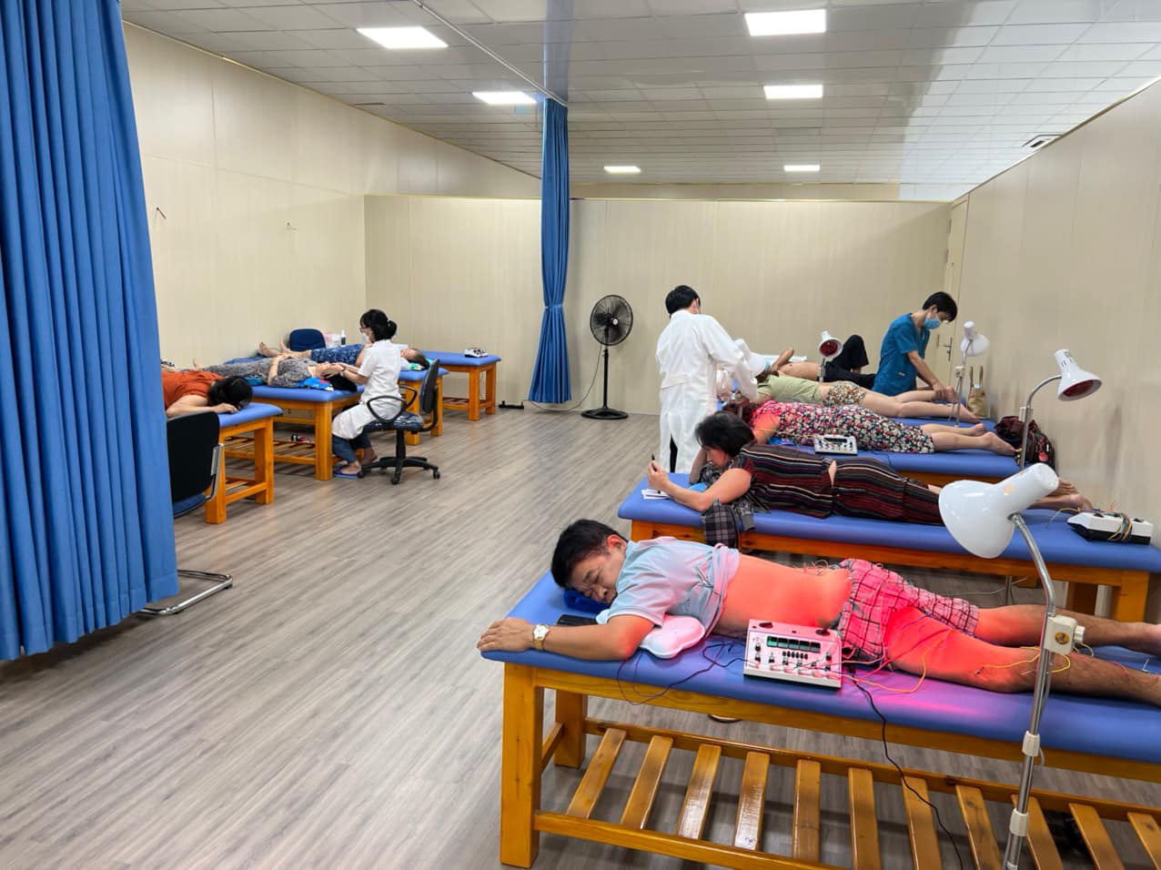 Top 10 Thiết Bị Phục Hồi Chức Năng Không Thể Thiếu Trong Phòng Khám – Bệnh Viện Hiện Đại