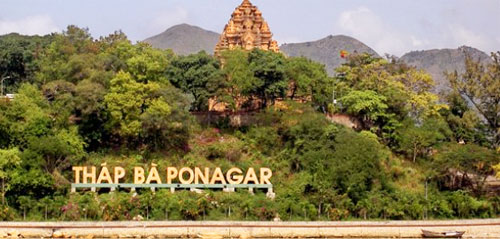 Khu di tích Tháp bà Ponagar - Du lịch Nha Trang 3 ngày 2 đêm