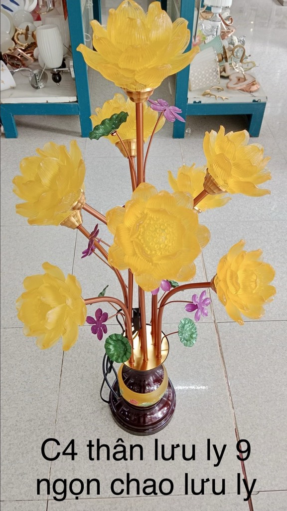 đèn thờ C4 thân lưu ly 9 ngọn chao lưu ly)